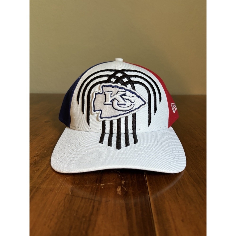 Kansas City Chiefs New Era 2019 Draft Spotlight Hat Strapback 9FORTY Colorblock